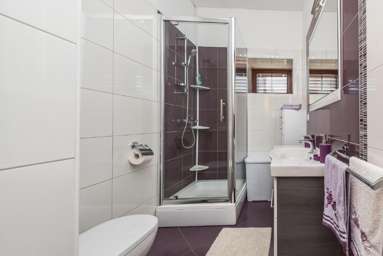 Holiday Home Tower With Private Pool, Sauna And Quads Smilcic Eksteriør bilde